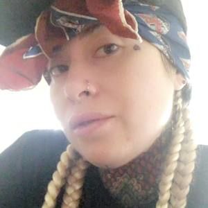 Meet your Posher, Jeanette